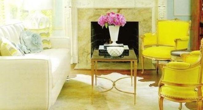 Căn nhà tươi vui với màu ngọc lam và màu vàng