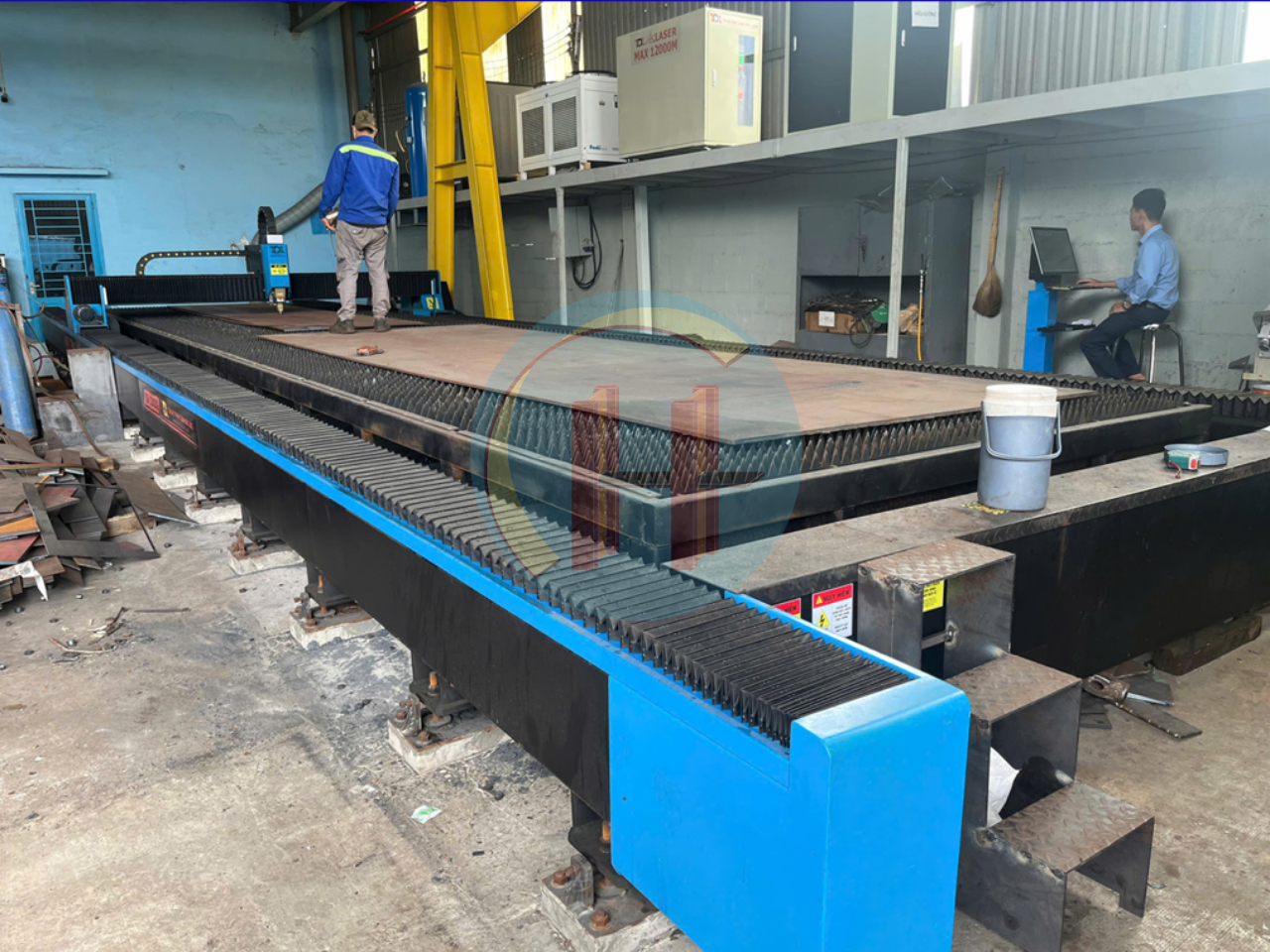 MÁY CẮT CNC FIBER LAZER