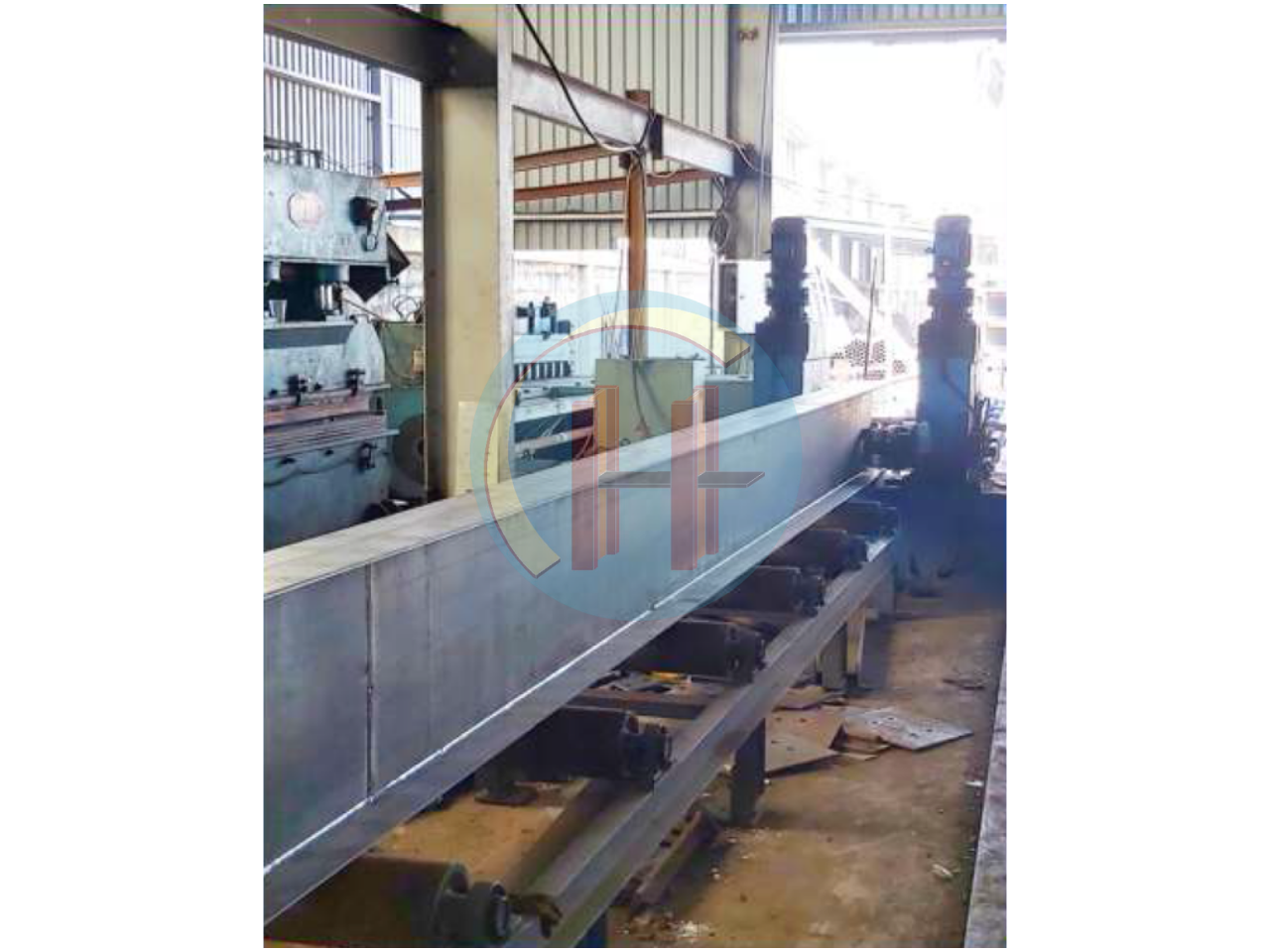 MÁY NẮN DẦM