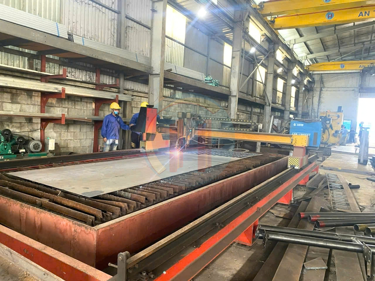 MÁY PHA CẮT TOLE CNC