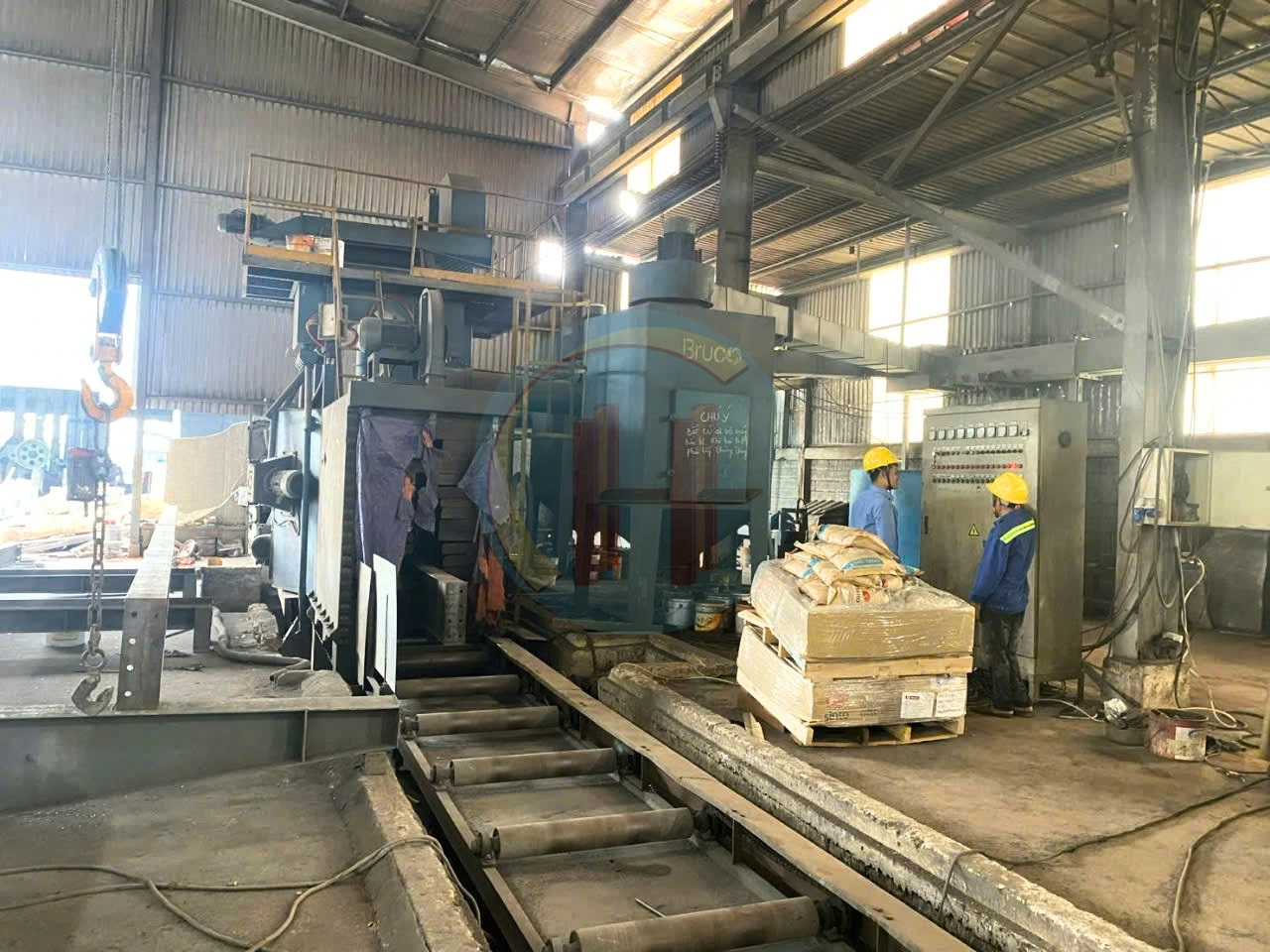 MÁY PHUN BI LÀM SẠCH TỰ ĐỘNG
